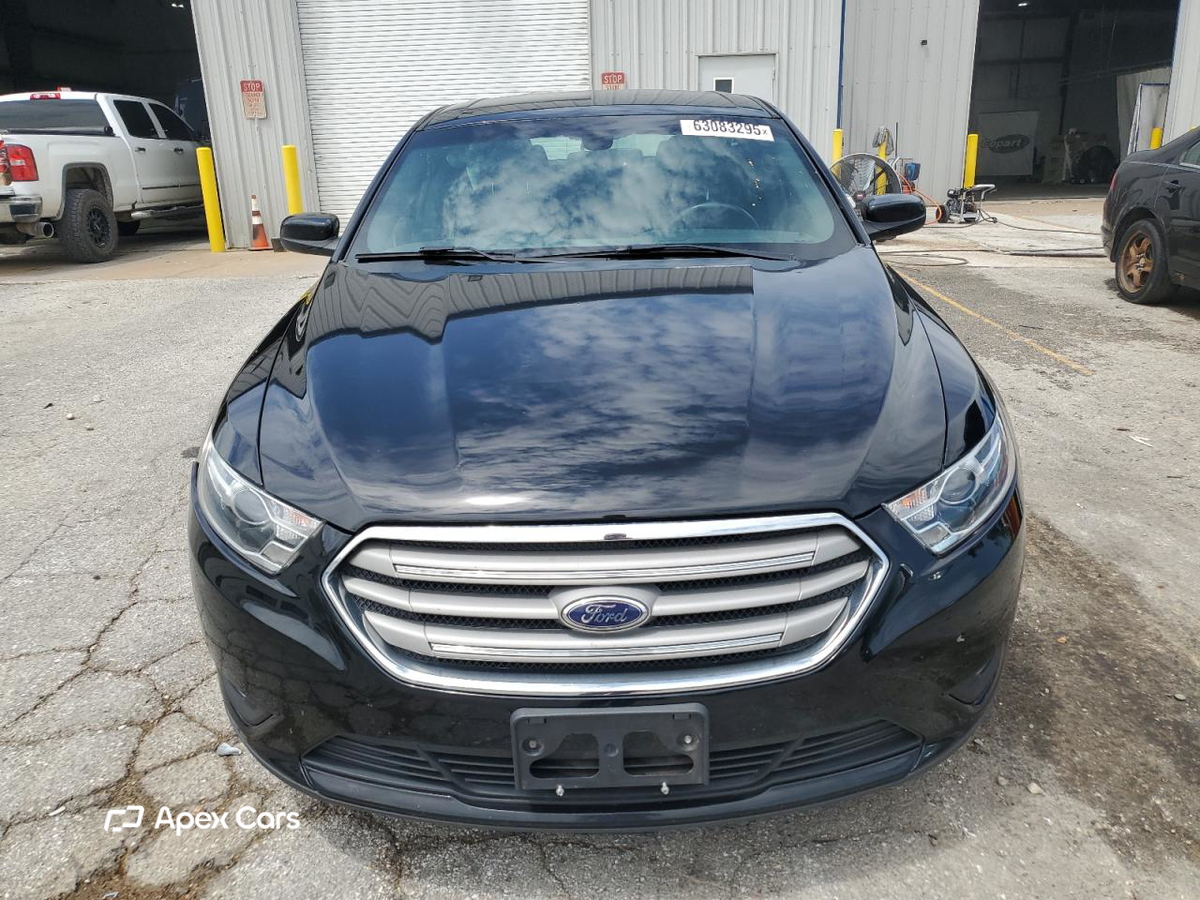 Ford Taurus 2016
