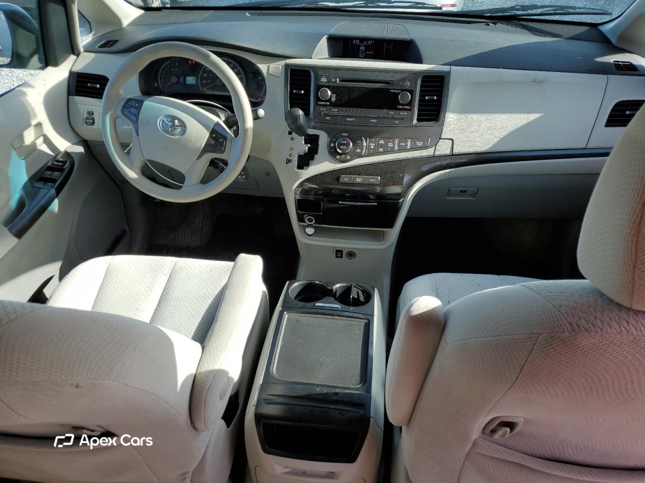 Toyota Sienna 2013