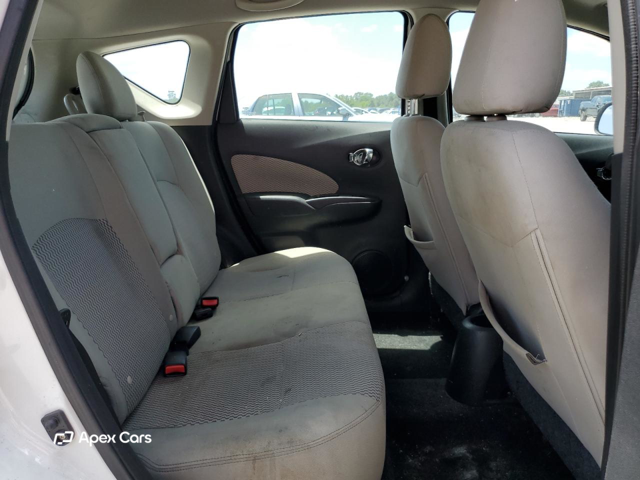 Nissan Versa 2014