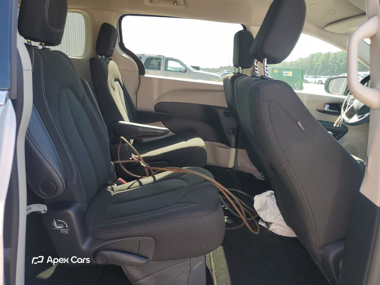 Chrysler Voyager 2023