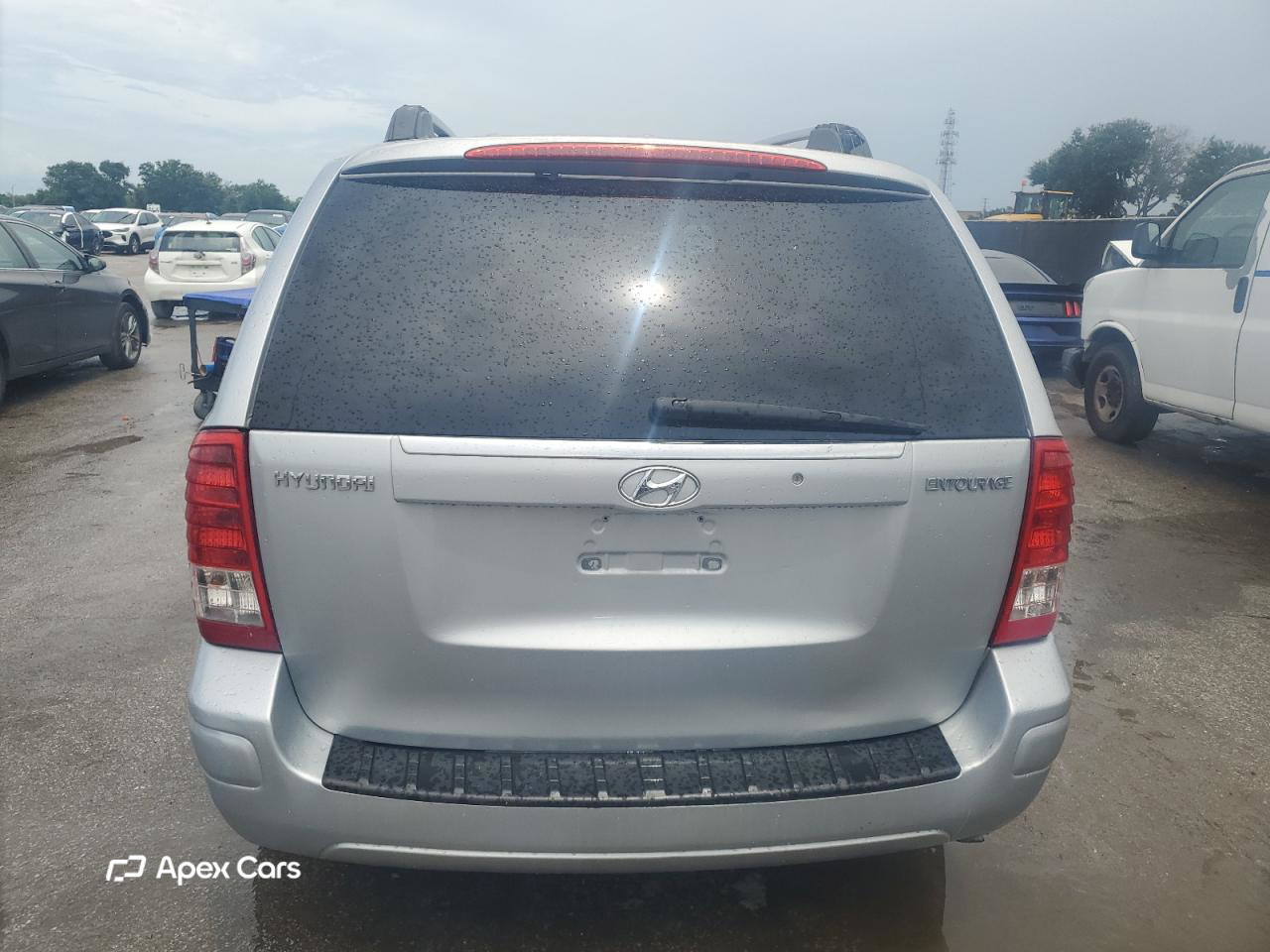 Hyundai Entourage 2007
