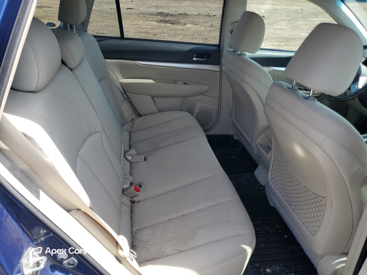 Subaru Outback 2011