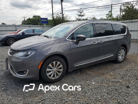 Chrysler Pacifica 2017 - Image 1 of 14