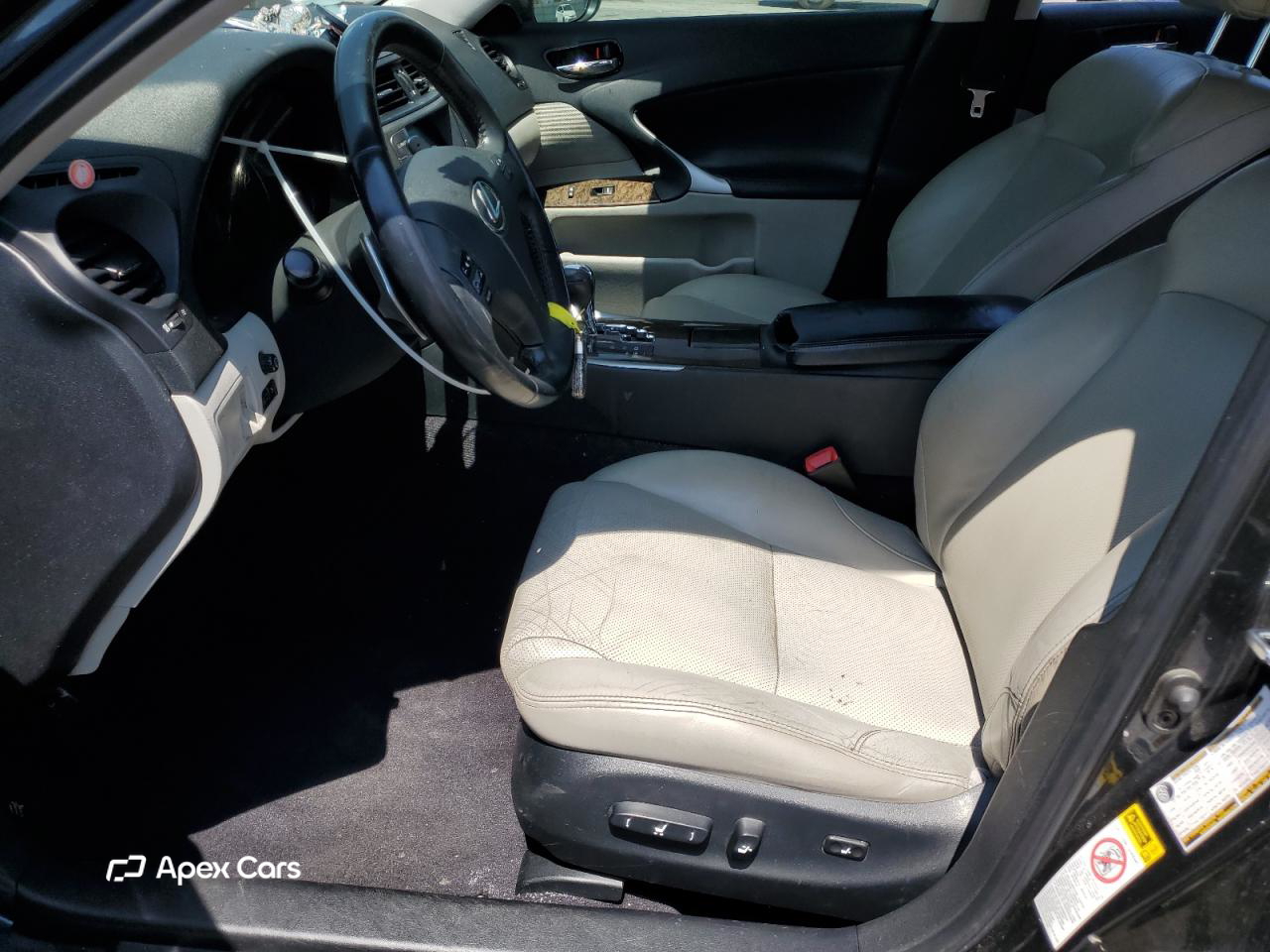 Lexus IS 2010