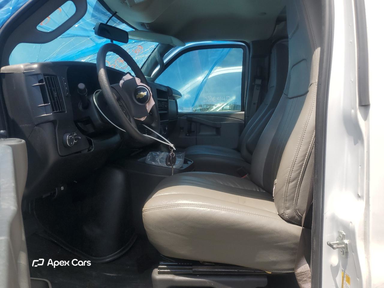 Chevrolet Express 2024
