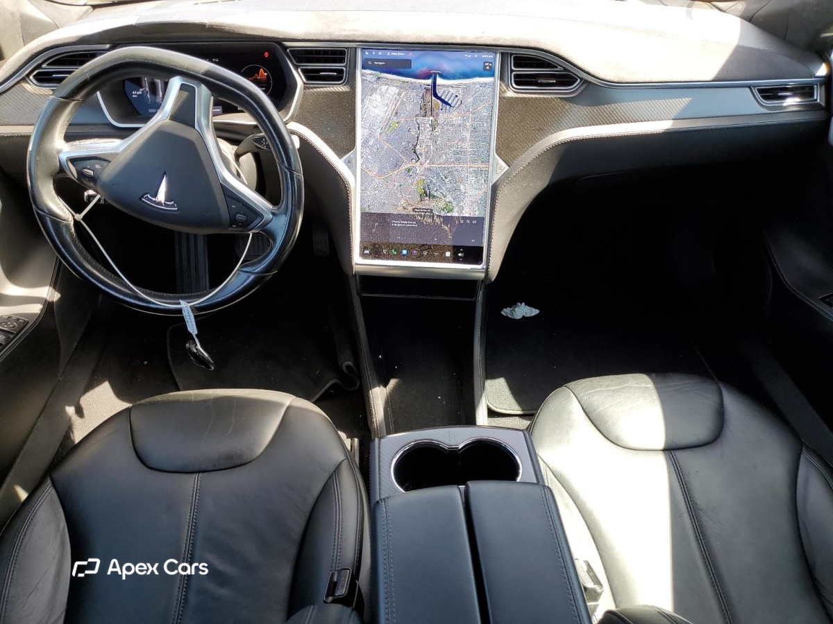 Tesla Model S 2014