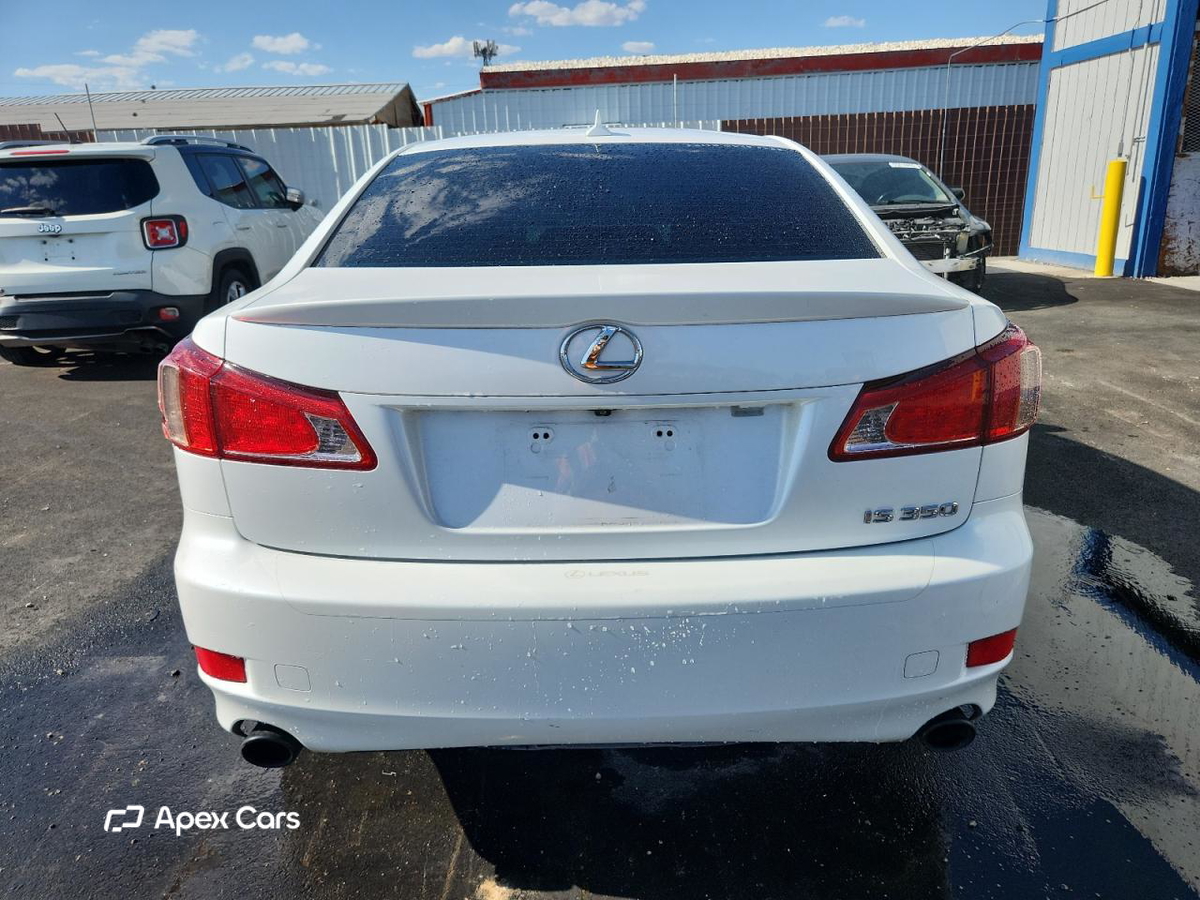 Lexus IS 2012
