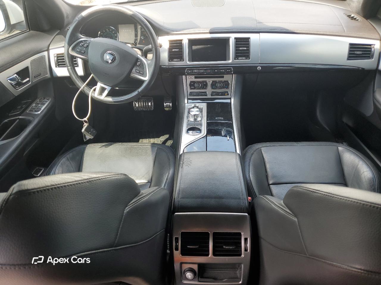 Jaguar XF 2015