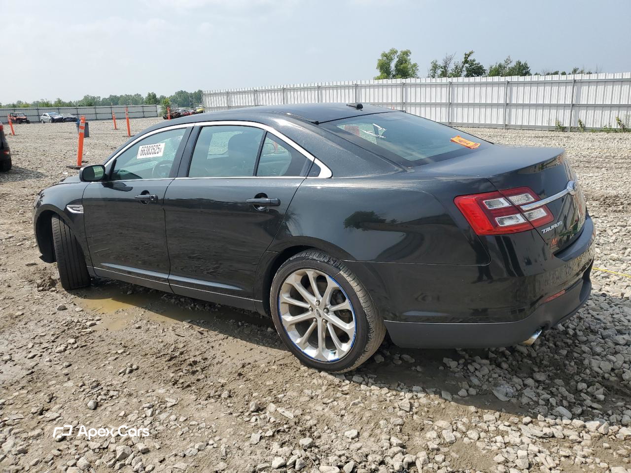 Ford Taurus 2015