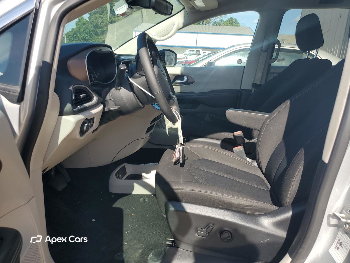 Chrysler Voyager 2023