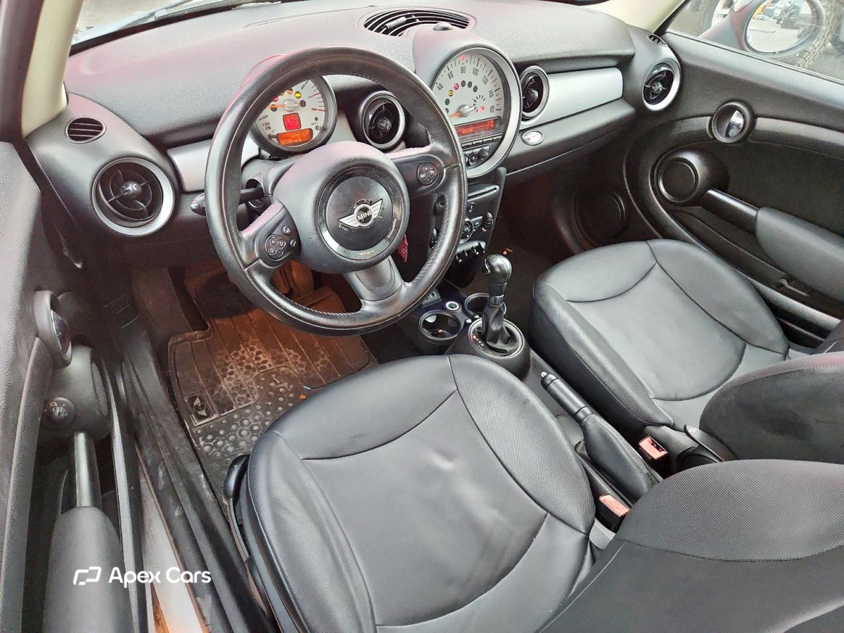 MINI Cooper 2013