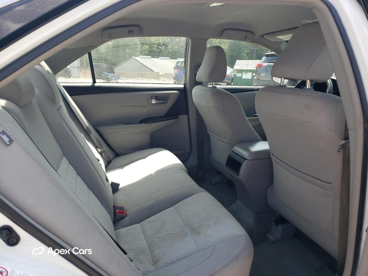Toyota Camry 2017