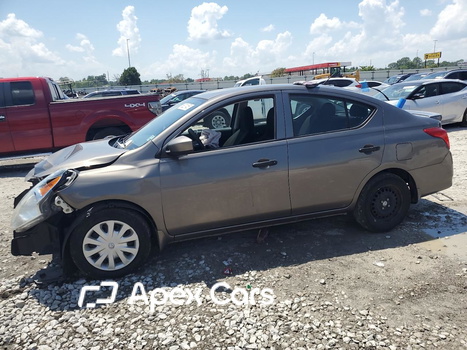 Nissan Versa 2017 - Image 1 of 5