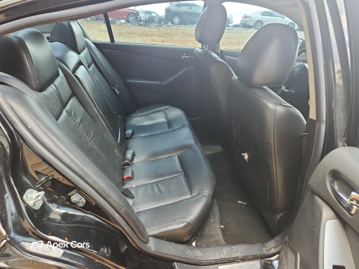 Nissan Altima 2011