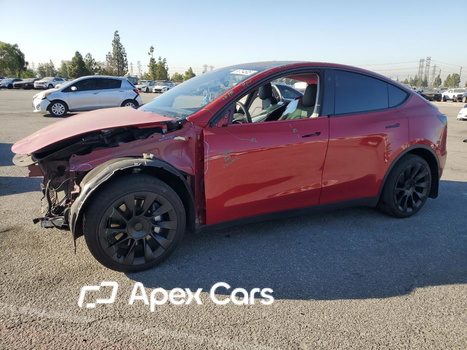 Tesla Model Y 2023 - Image 1 of 5