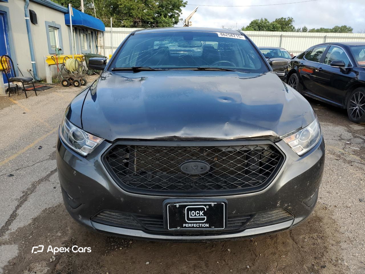 Ford Taurus 2017