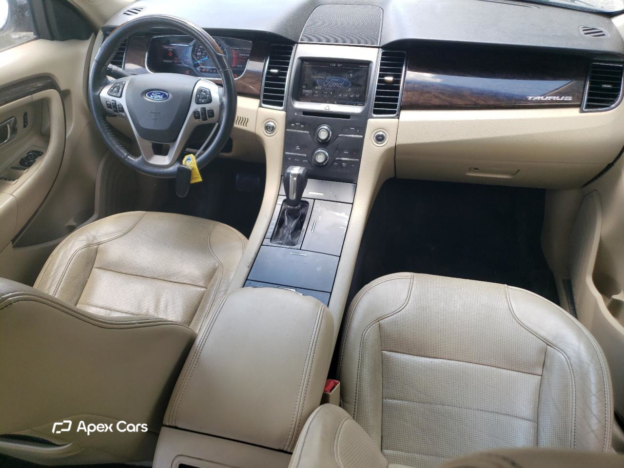 Ford Taurus 2015