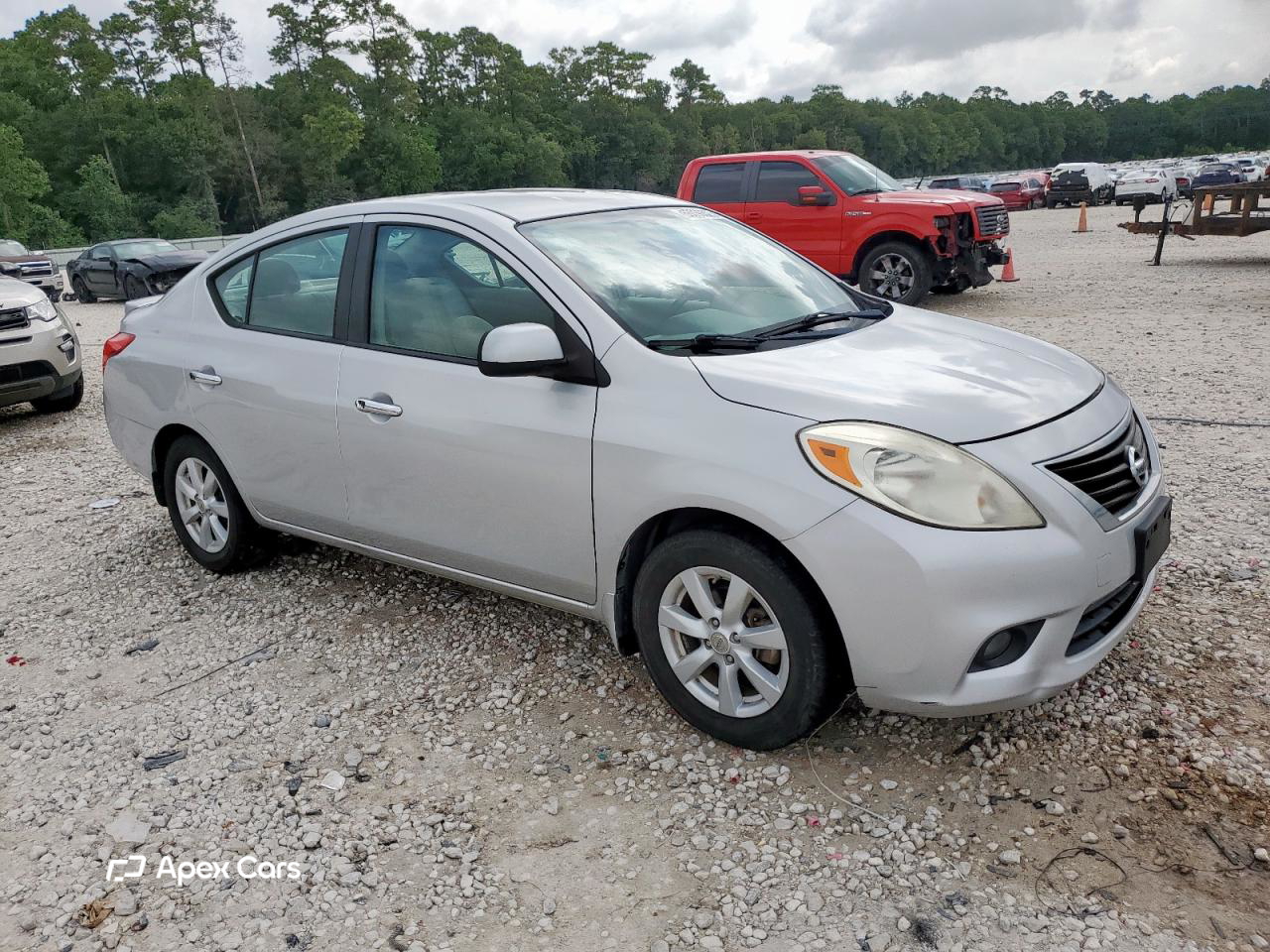 Nissan Versa 2013