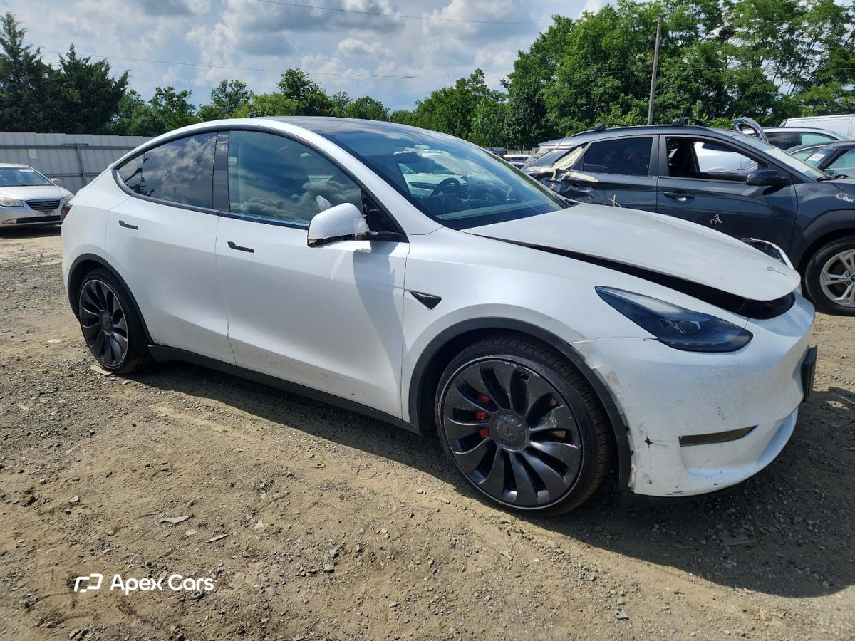 Tesla Model Y 2022