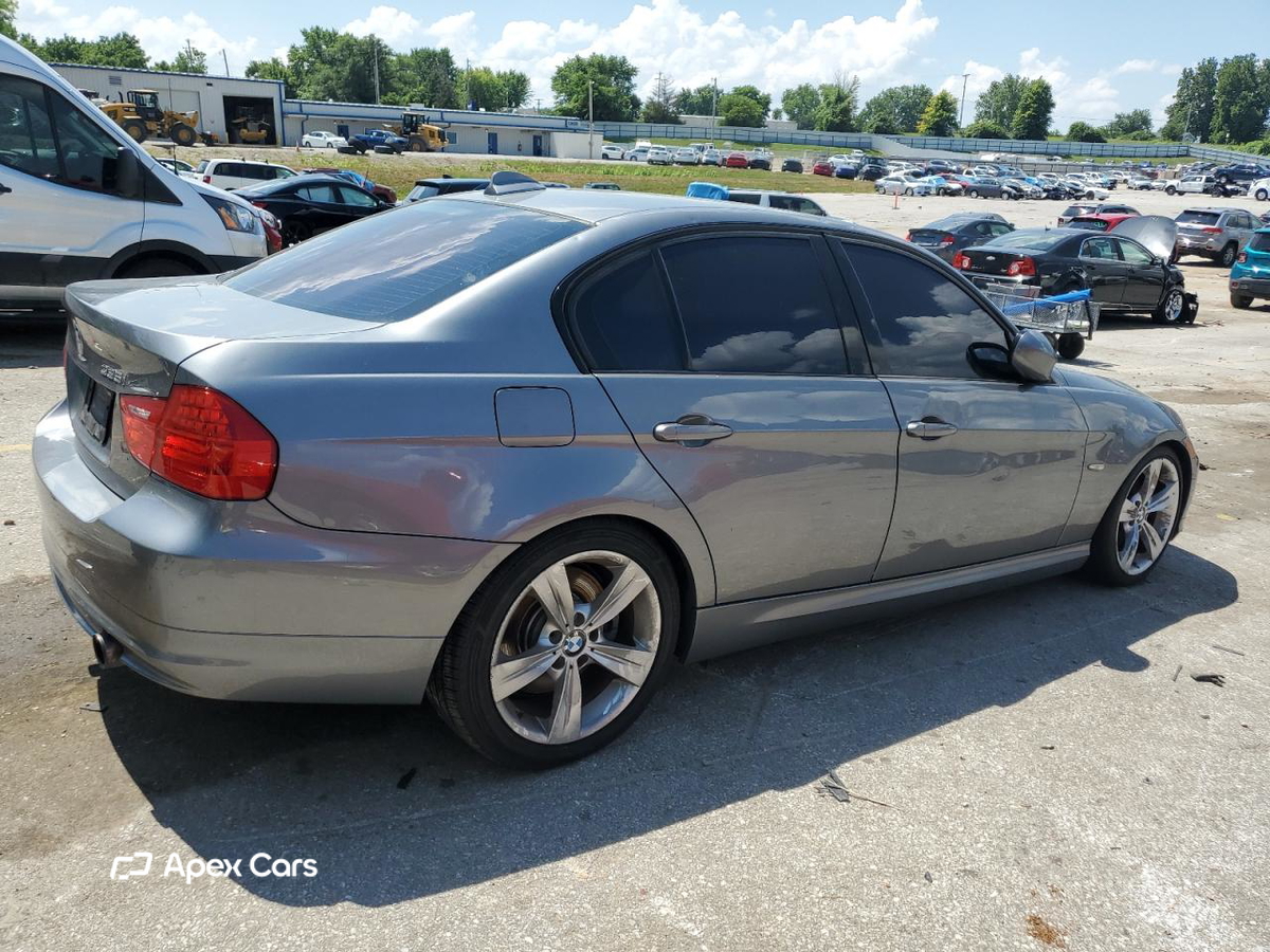 BMW Series 3 2011