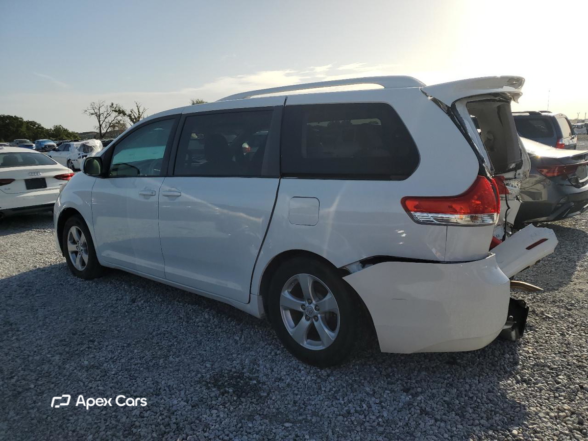 Toyota Sienna 2013