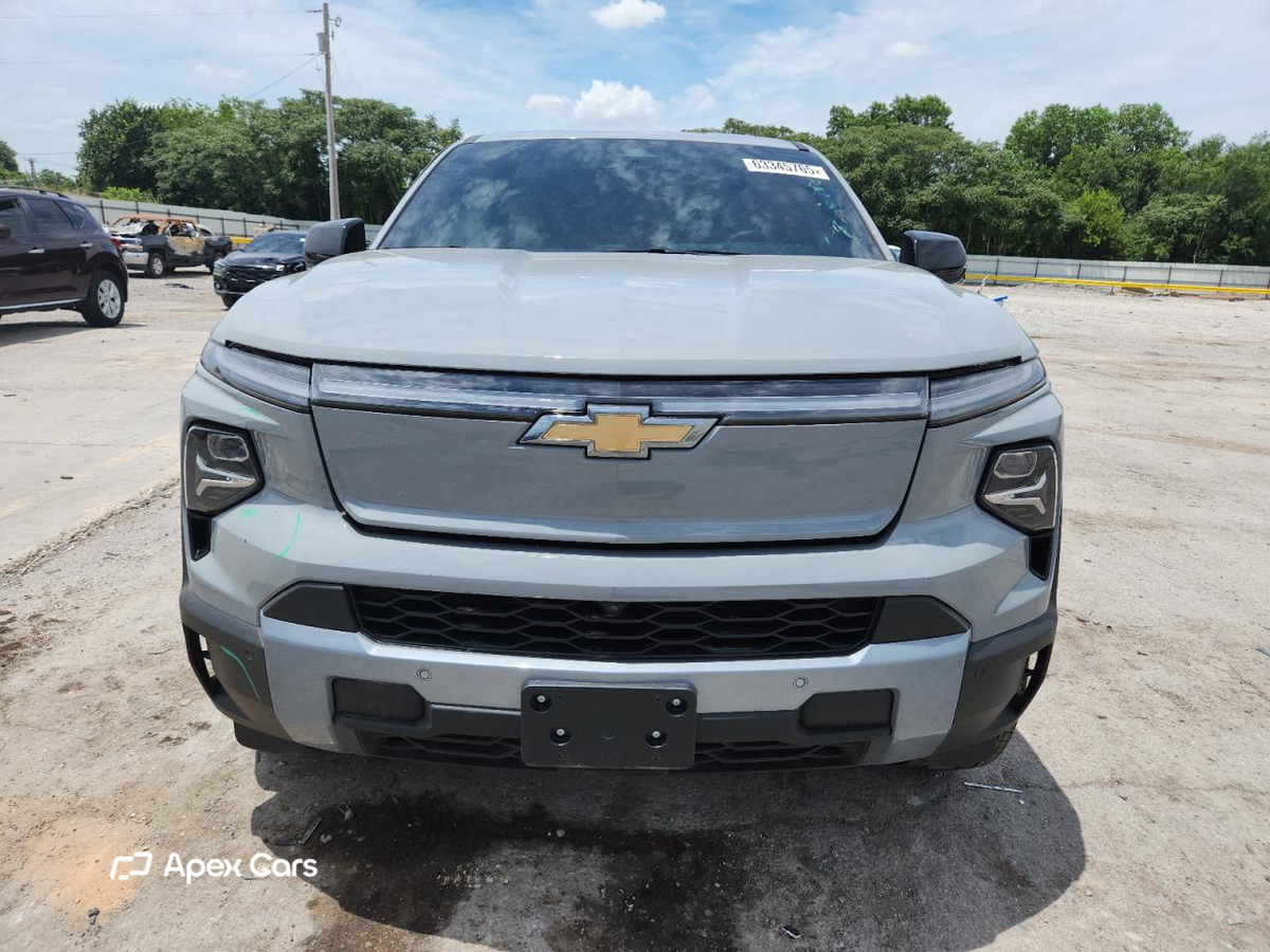 Chevrolet Silverado 2025