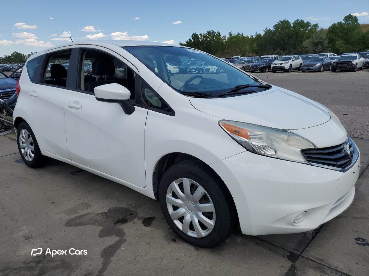 Nissan Versa 2016