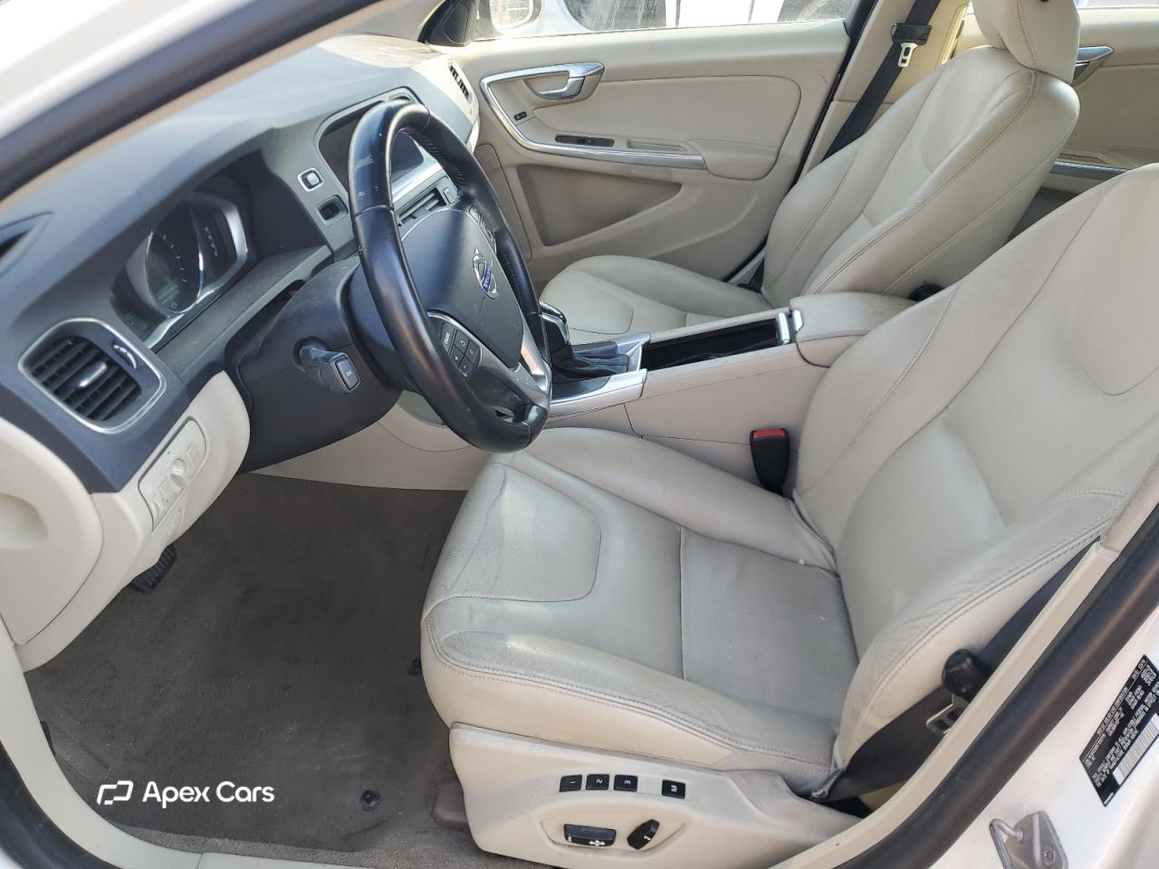 Volvo V60 2015