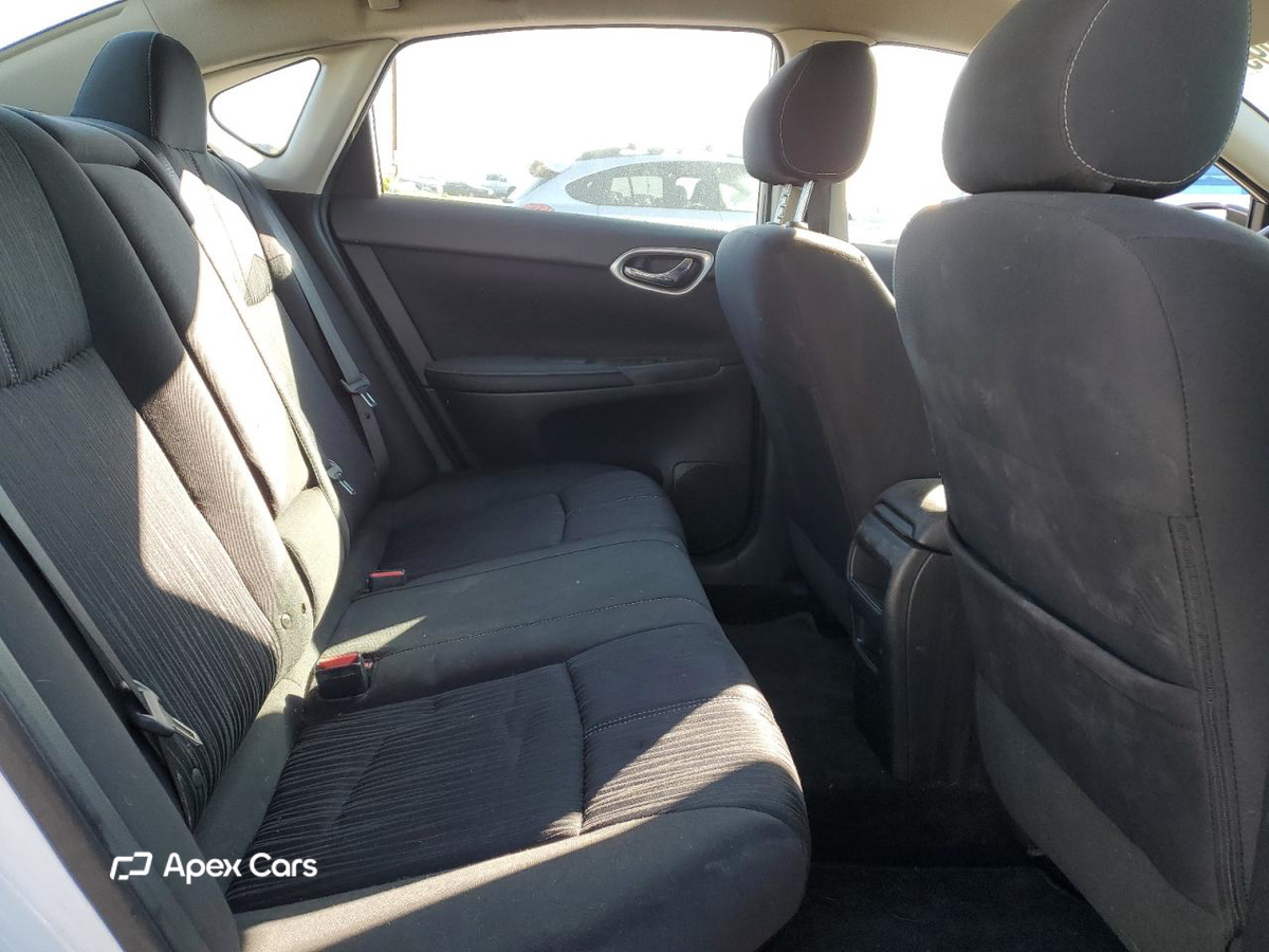 Nissan Sentra 2018