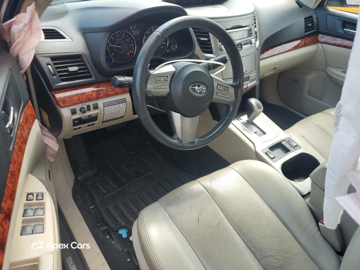 Subaru Legacy 2011
