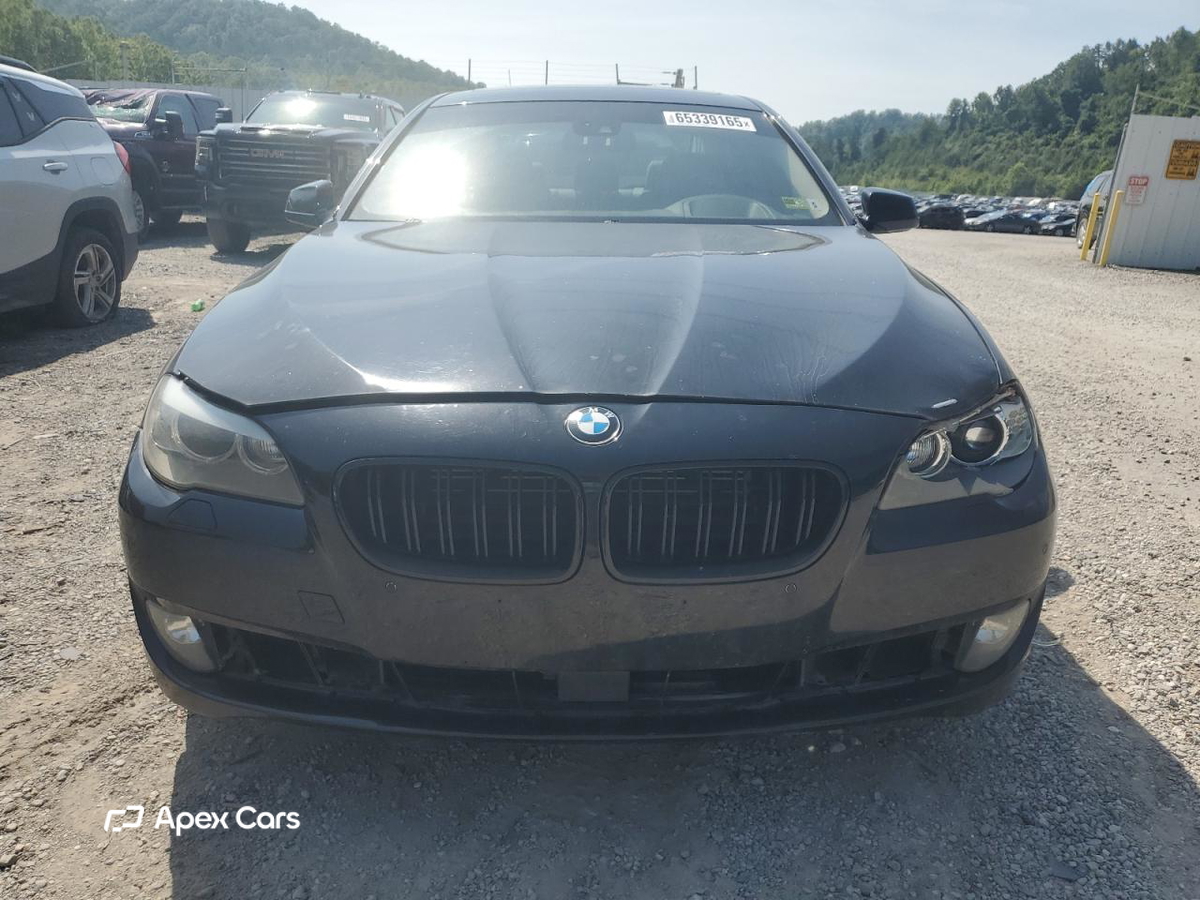 BMW Series 5 2011