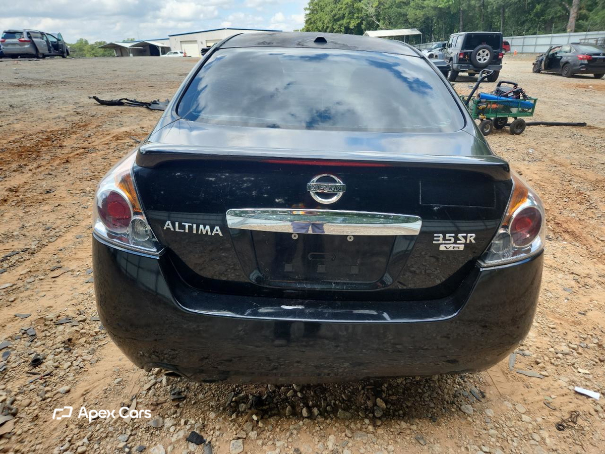 Nissan Altima 2011