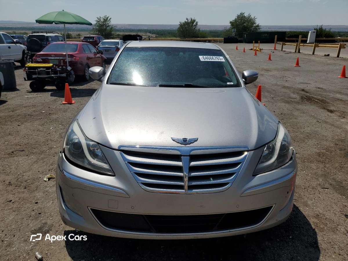 Hyundai Genesis 2013