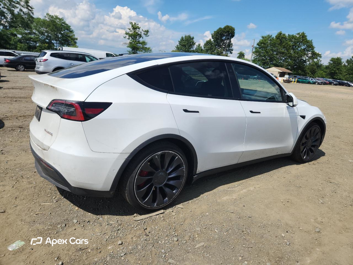 Tesla Model Y 2022