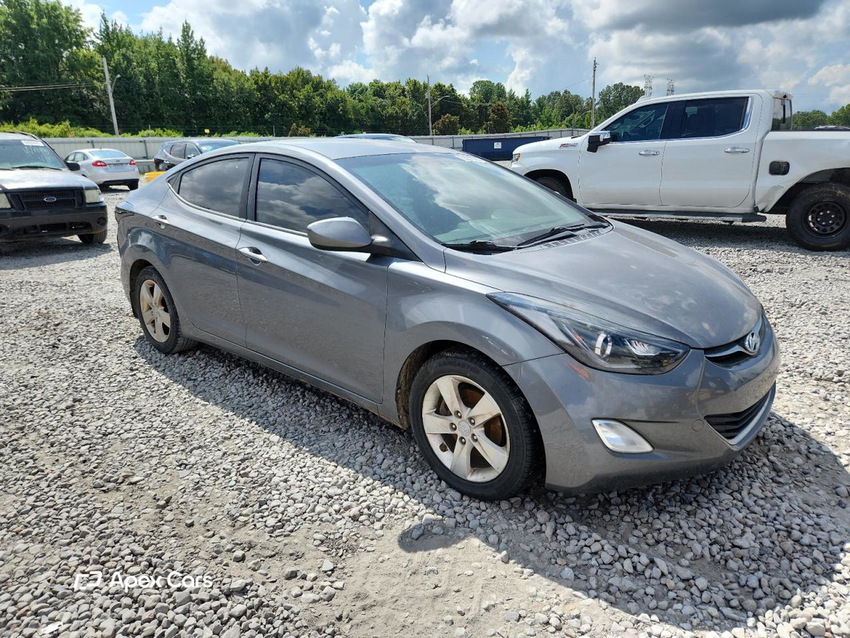 Hyundai Elantra 2012