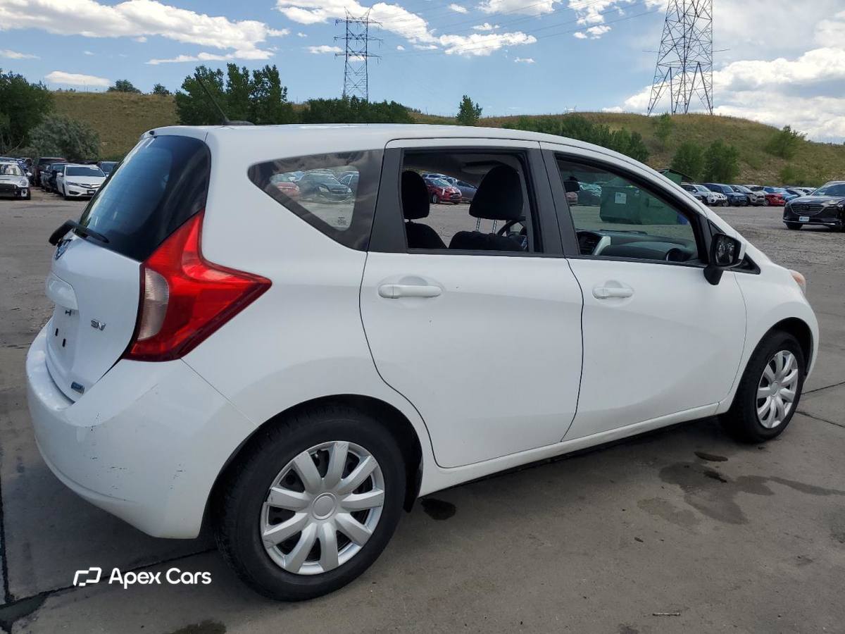 Nissan Versa 2016