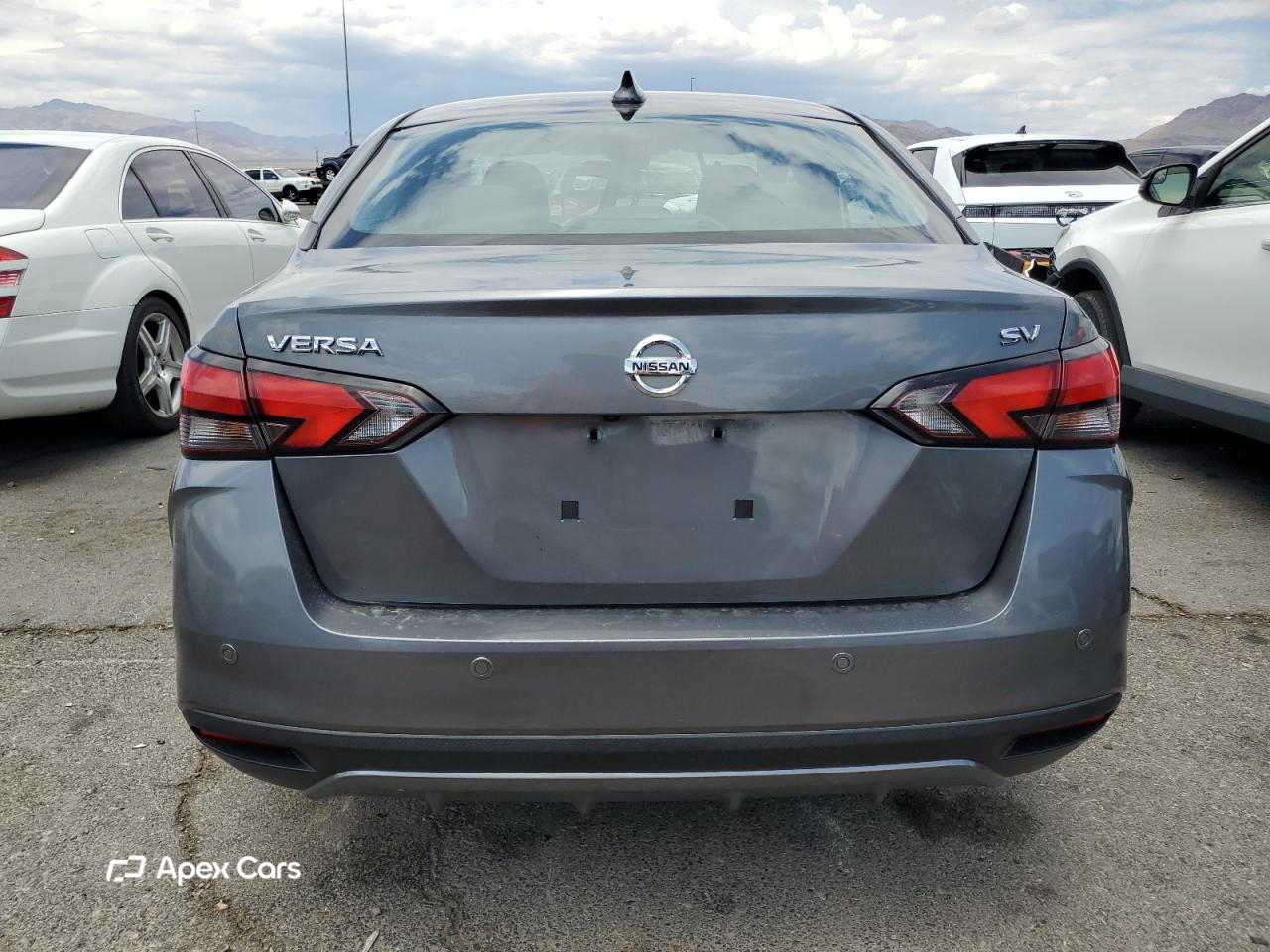 Nissan Versa 2021