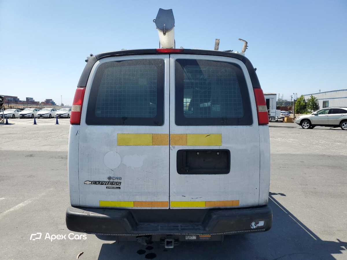 Chevrolet Express 2013