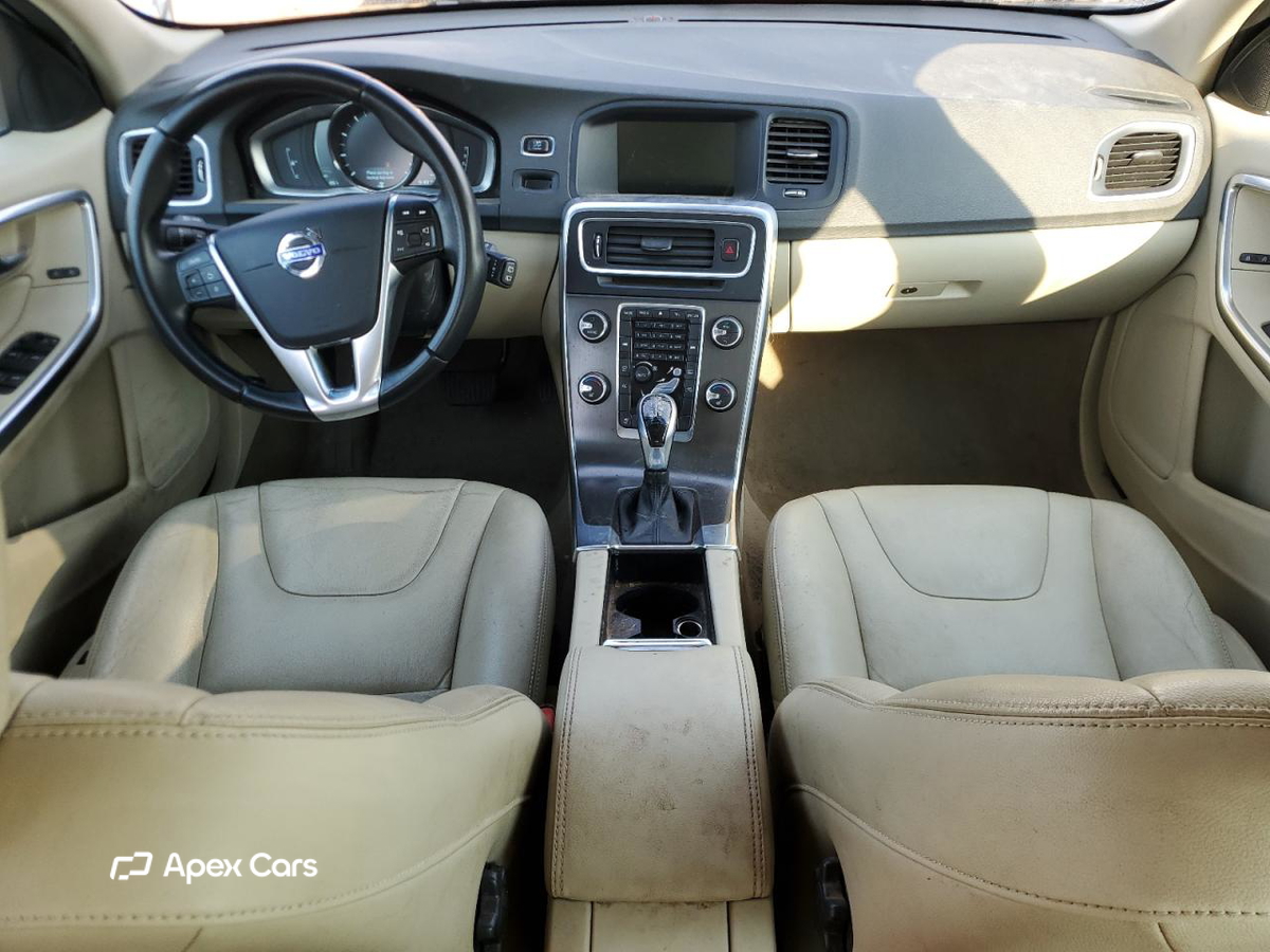 Volvo V60 2015