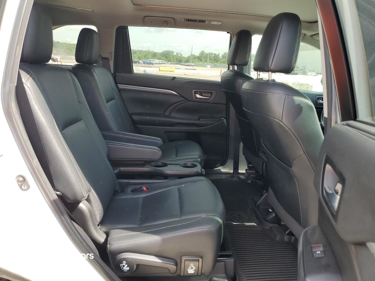Toyota Highlander 2018