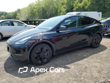 Tesla Model Y 2020 - Image 1 of 13
