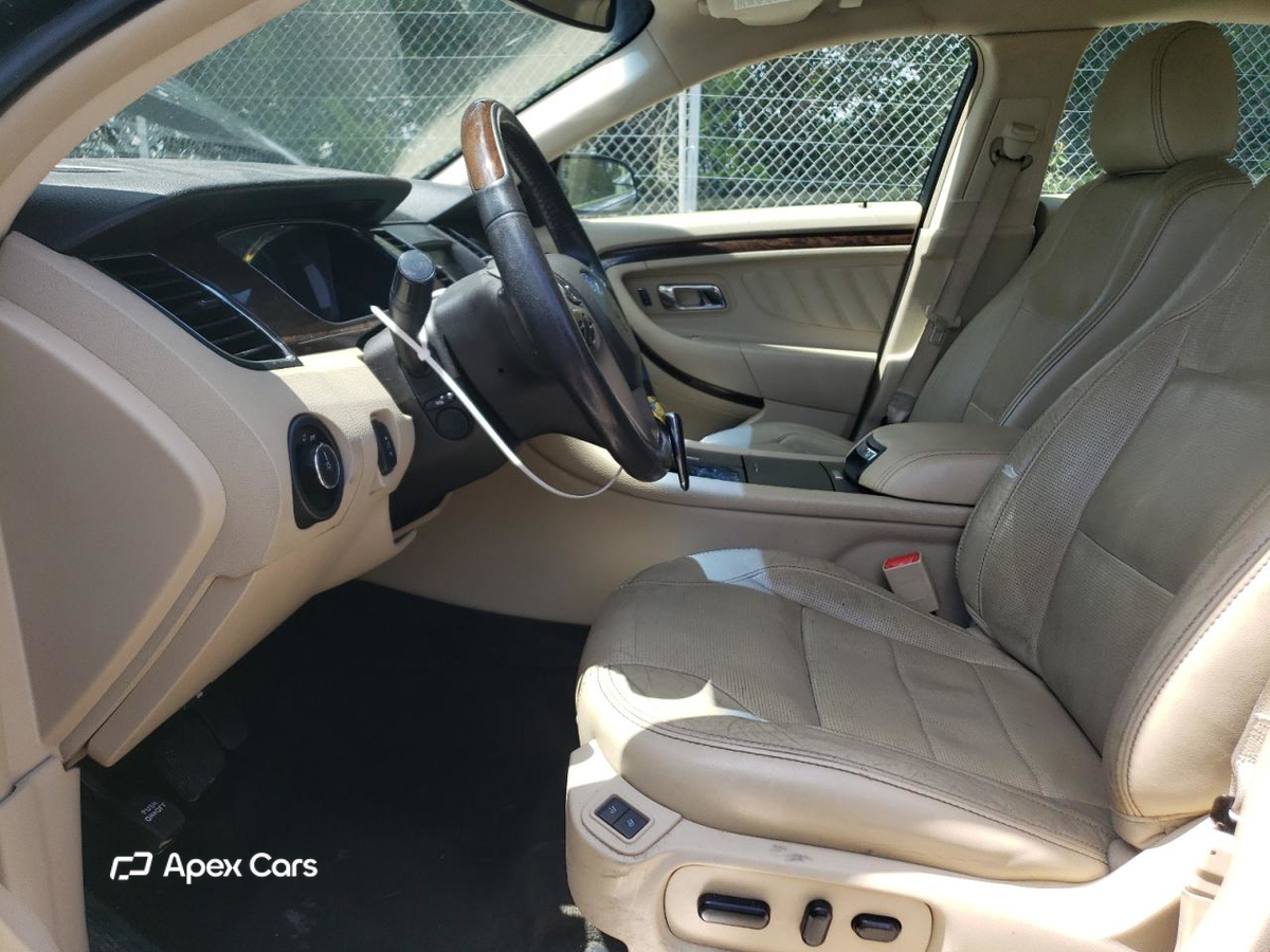 Ford Taurus 2015