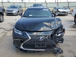 Lexus ES 2019