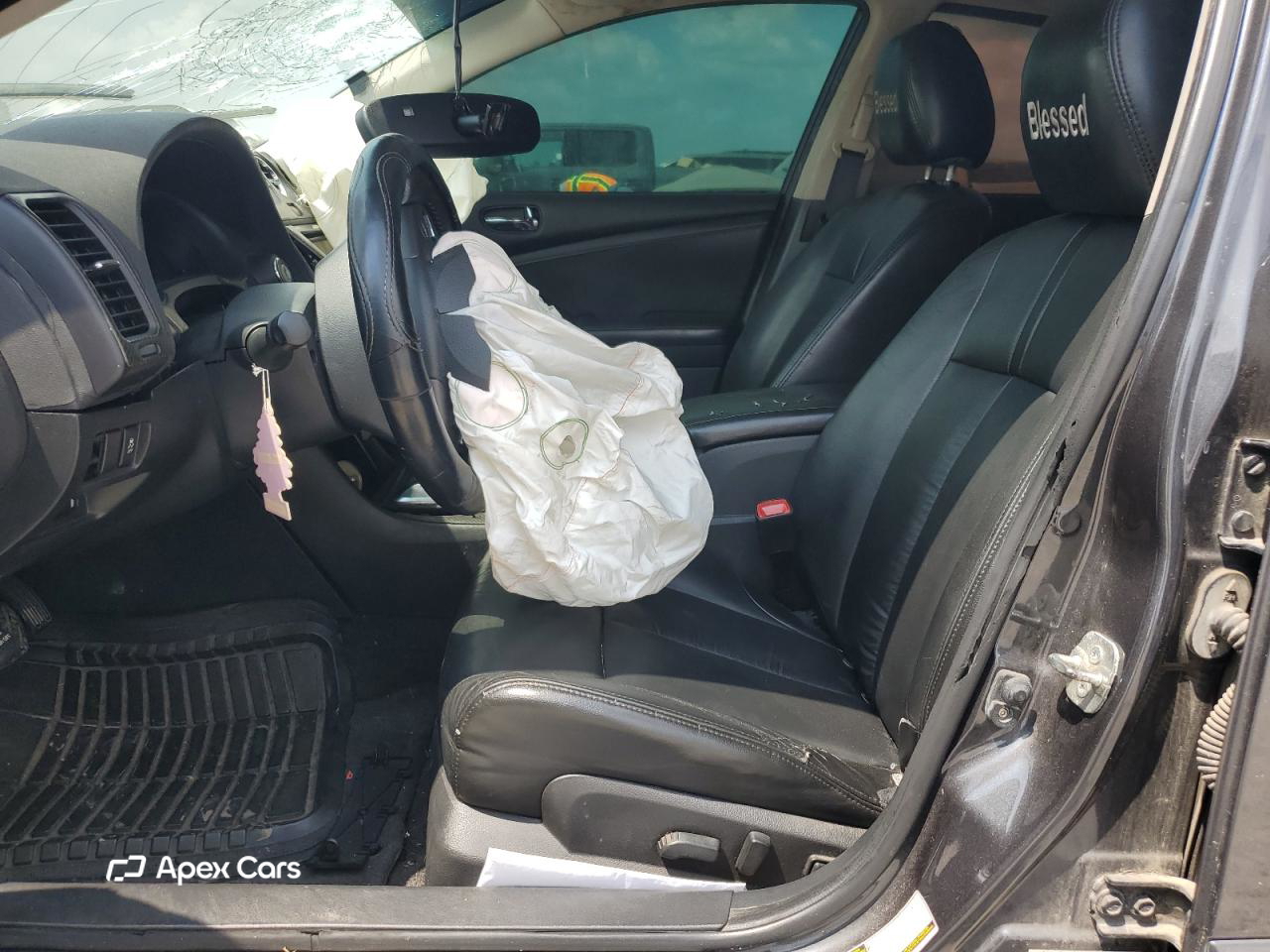 Nissan Altima 2012