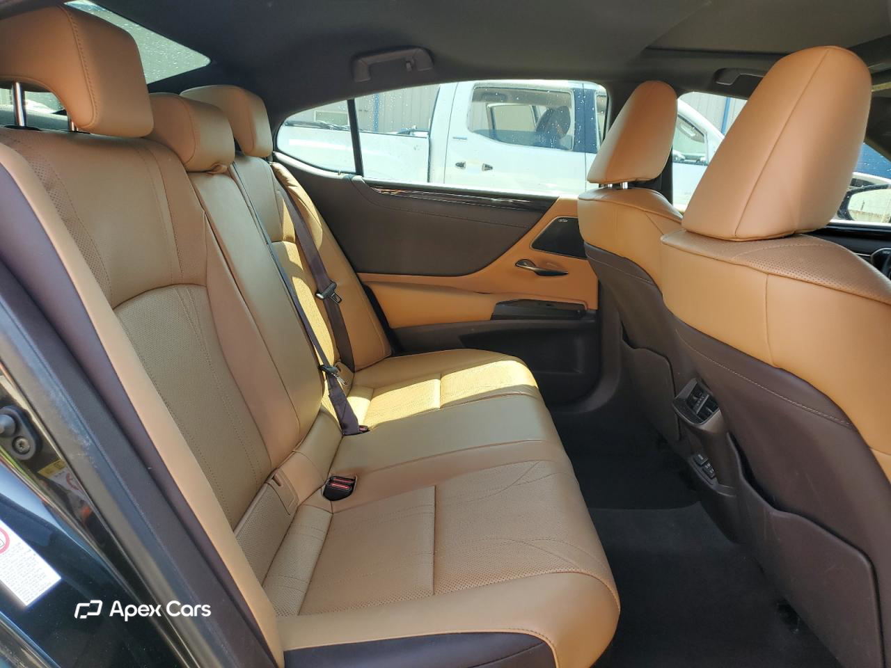 Lexus ES 2019