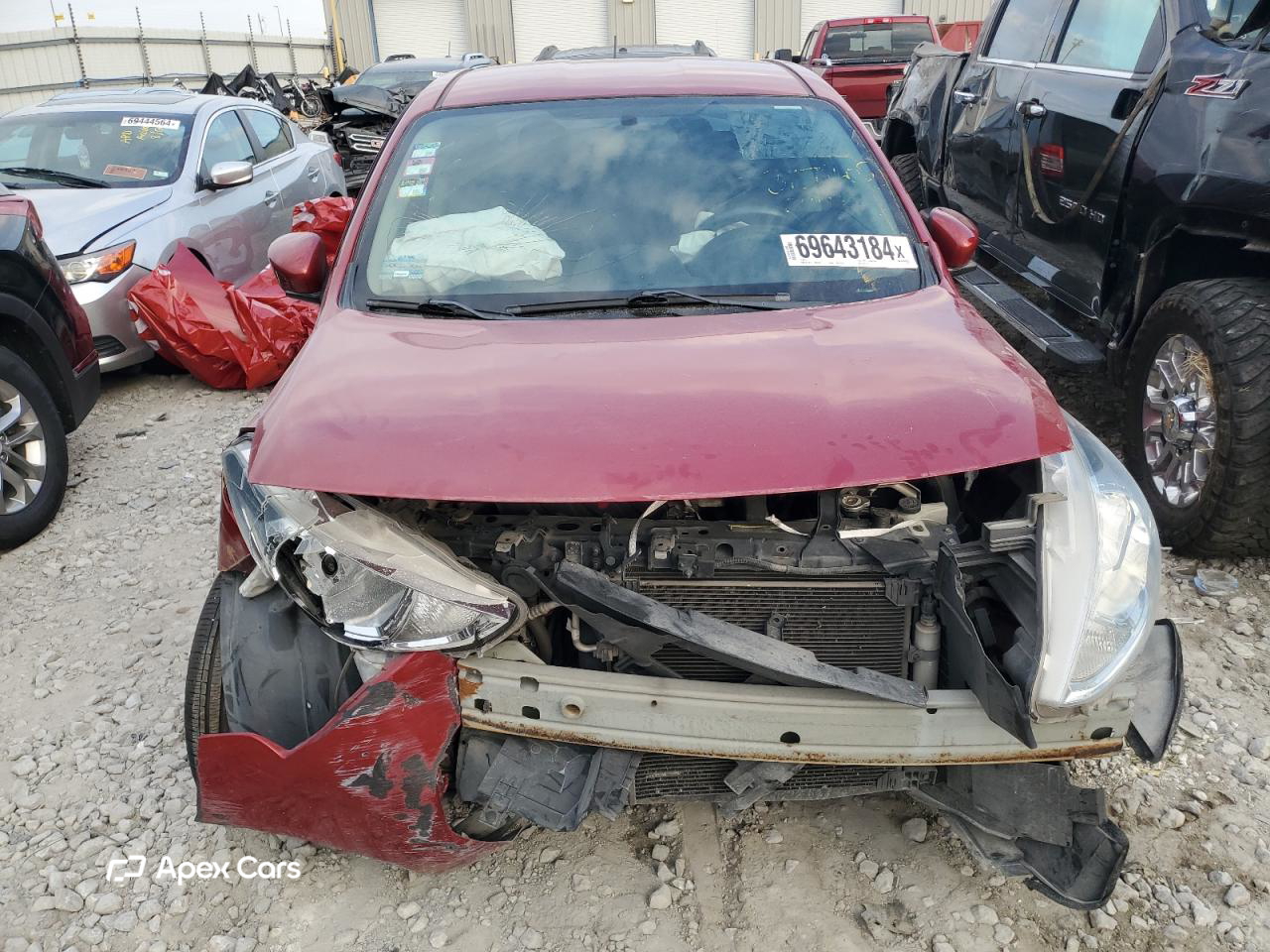 Nissan Versa 2015