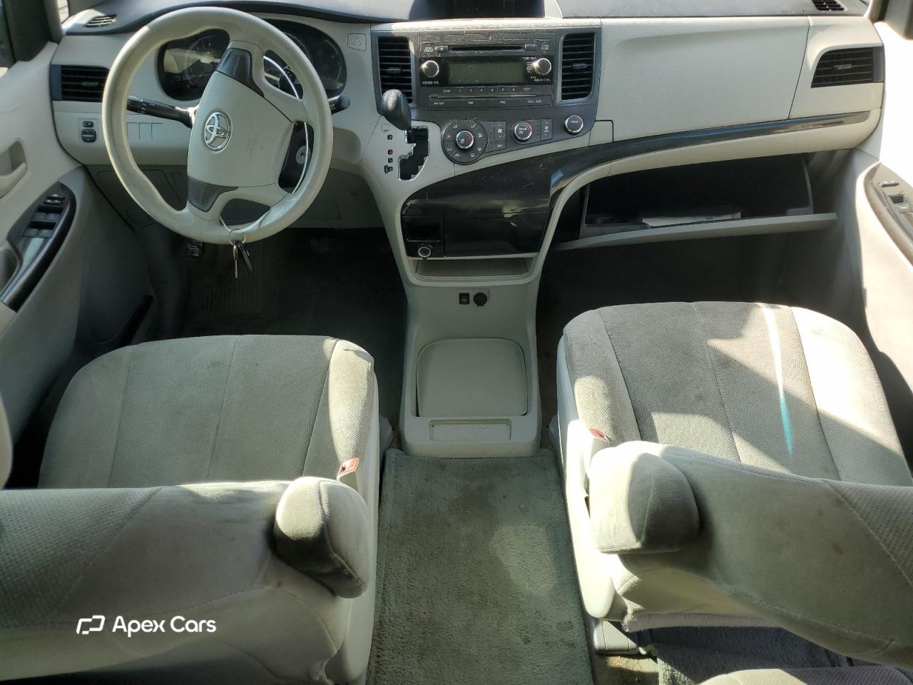 Toyota Sienna 2013
