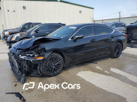 Lexus ES 2019 - Image 1 of 13