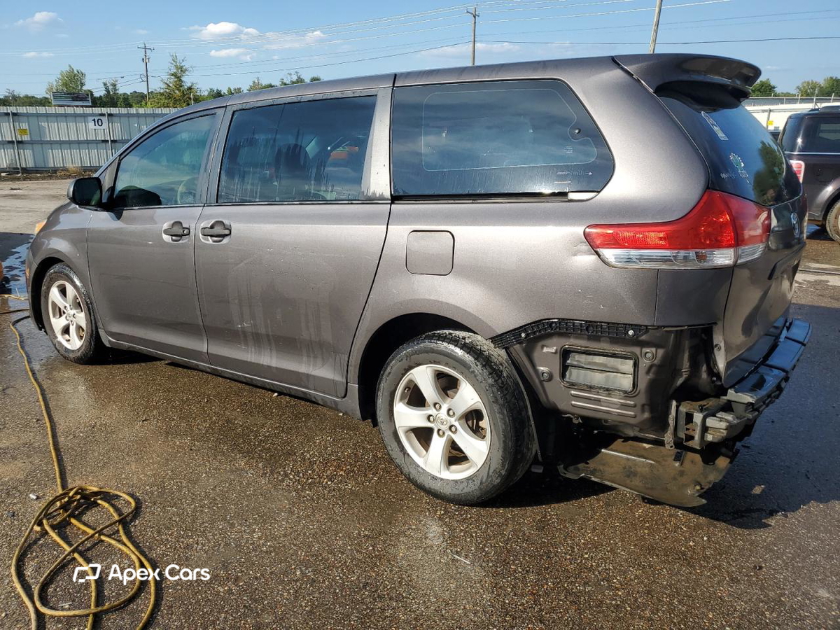 Toyota Sienna 2013
