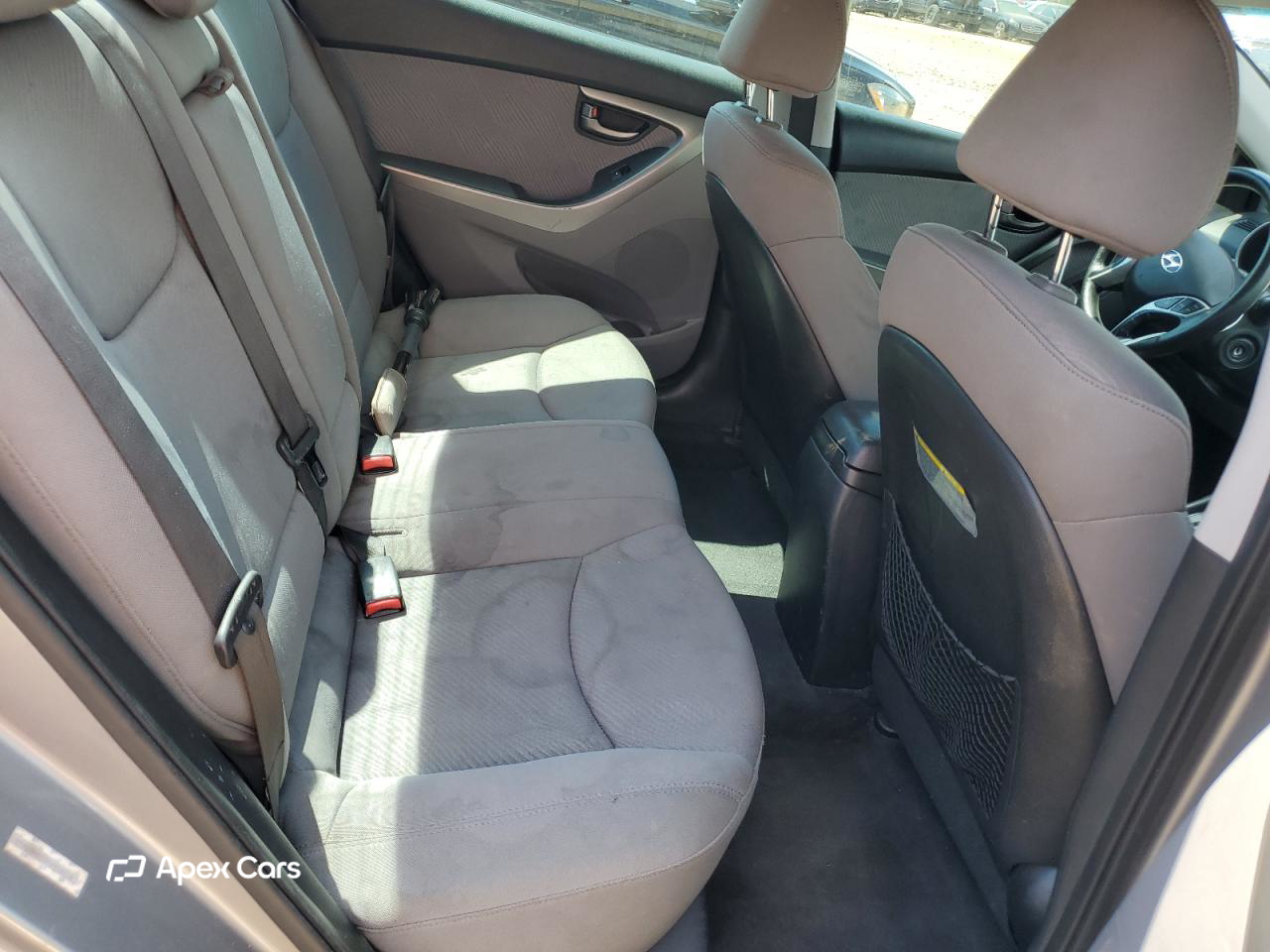 Hyundai Elantra 2012